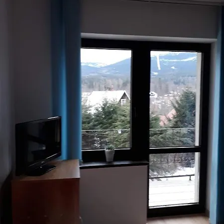 Goscinne Monika * شكلارسكا بوريبا