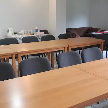 Goscinne Monika شكلارسكا بوريبا