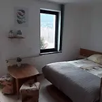 Goscinne Monika Сasa de vacaciones *